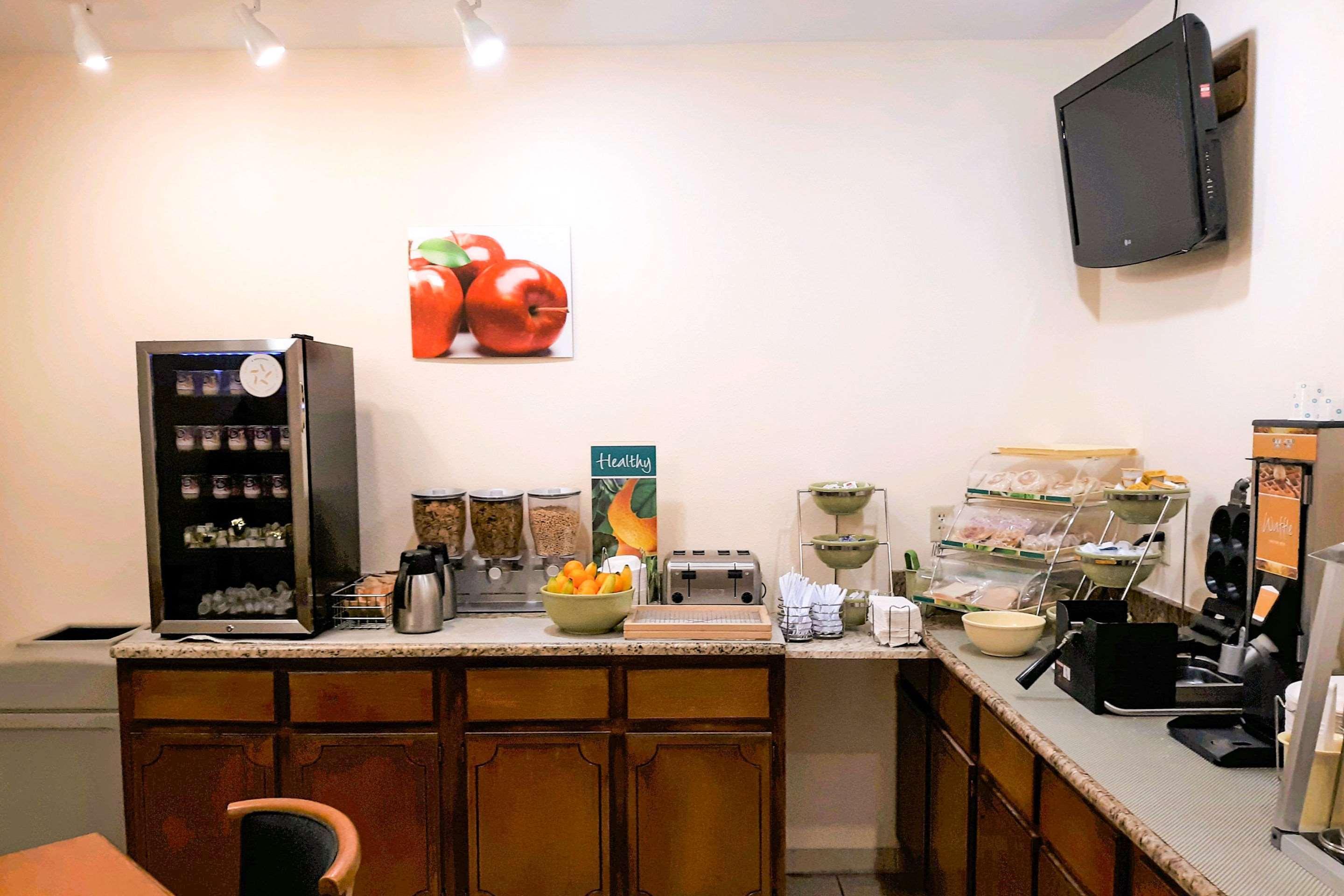 צ'יפלנד Quality Inn Near Manatee Springs State Park מראה חיצוני תמונה