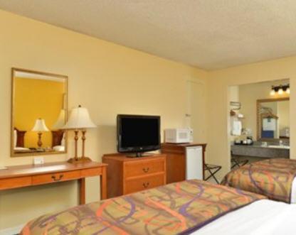צ'יפלנד Quality Inn Near Manatee Springs State Park חדר תמונה