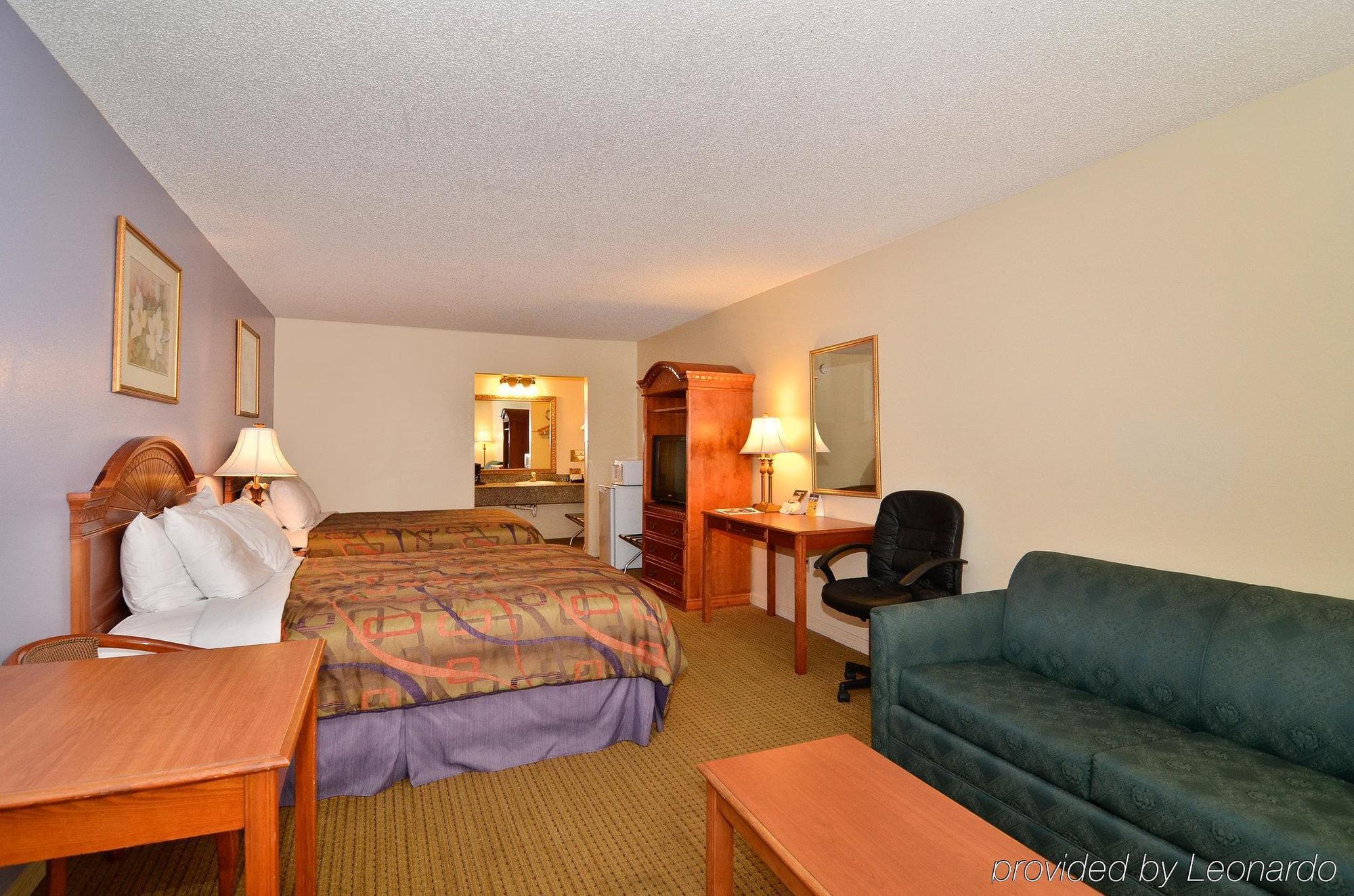 צ'יפלנד Quality Inn Near Manatee Springs State Park חדר תמונה
