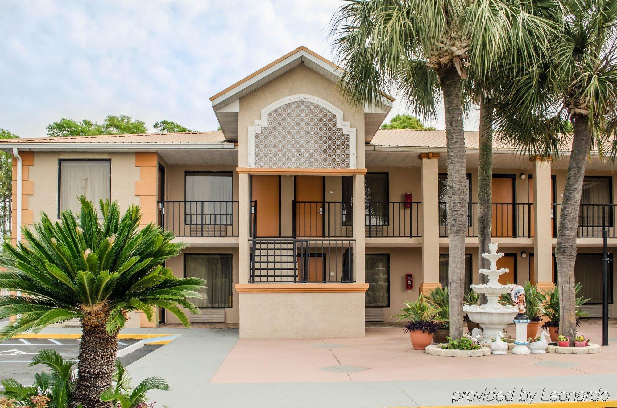 צ'יפלנד Quality Inn Near Manatee Springs State Park מראה חיצוני תמונה