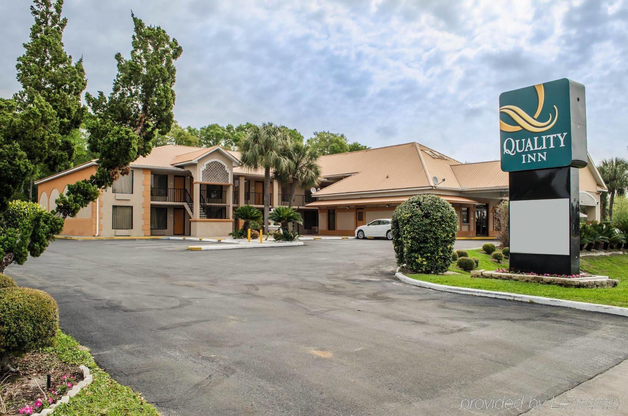 צ'יפלנד Quality Inn Near Manatee Springs State Park מראה חיצוני תמונה