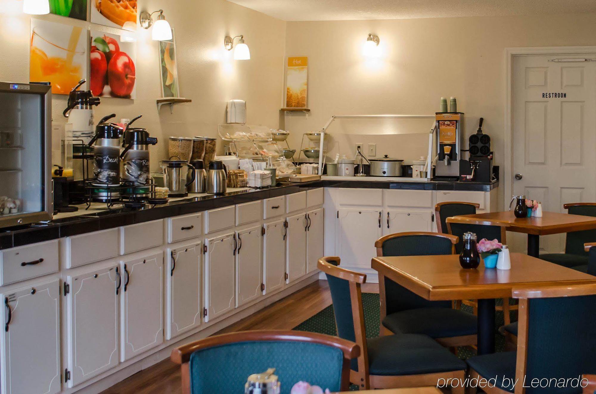 צ'יפלנד Quality Inn Near Manatee Springs State Park מראה חיצוני תמונה