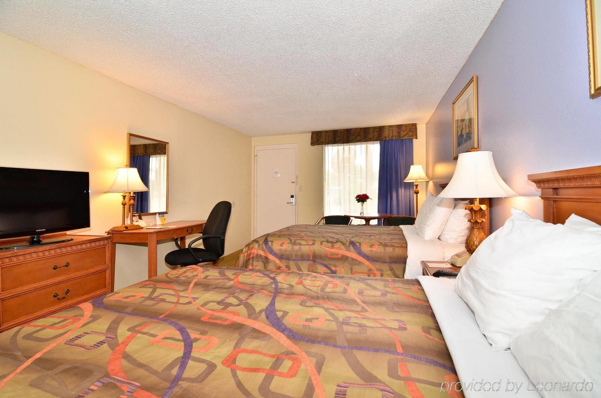 צ'יפלנד Quality Inn Near Manatee Springs State Park מראה חיצוני תמונה