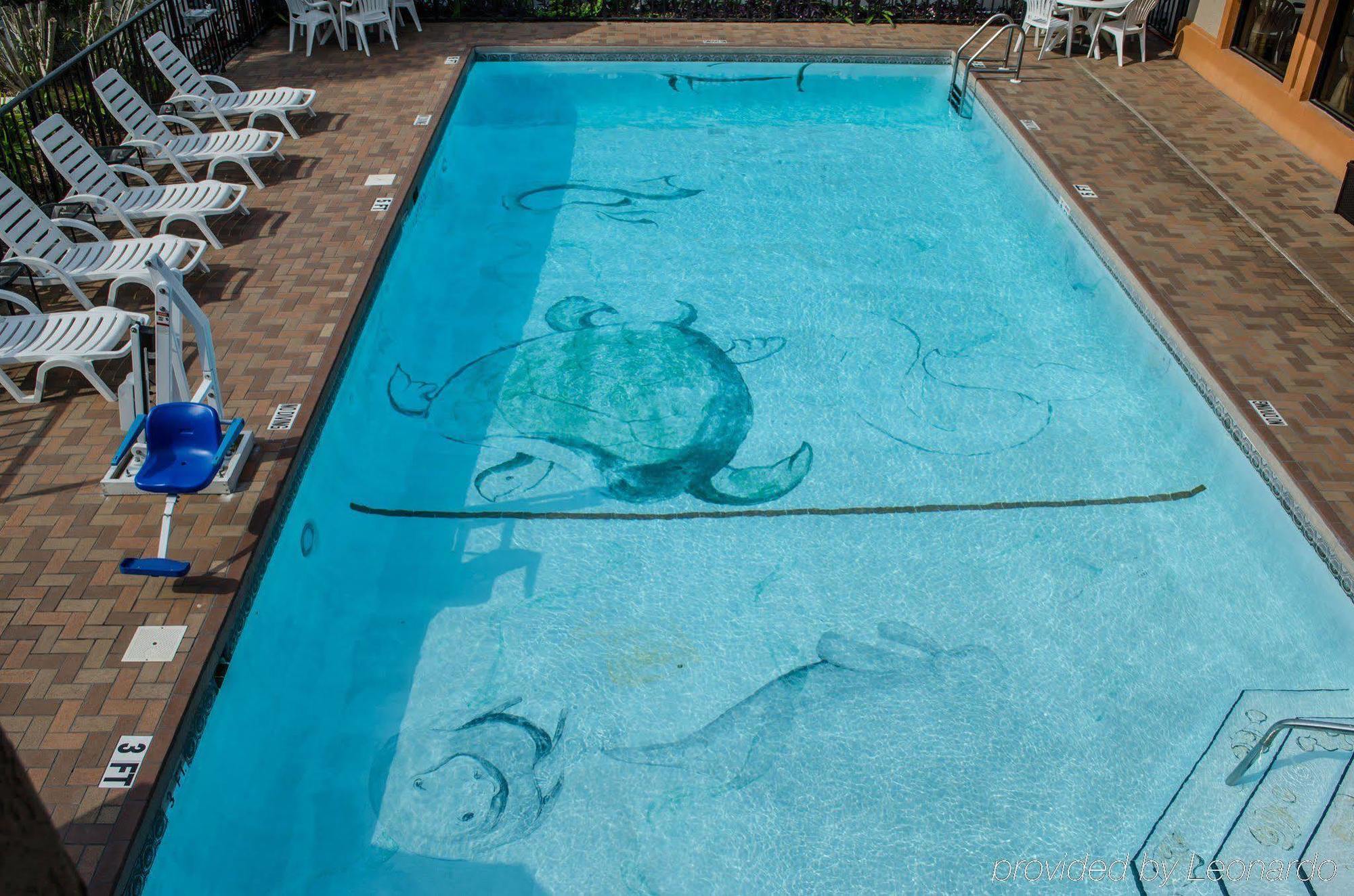 צ'יפלנד Quality Inn Near Manatee Springs State Park מראה חיצוני תמונה