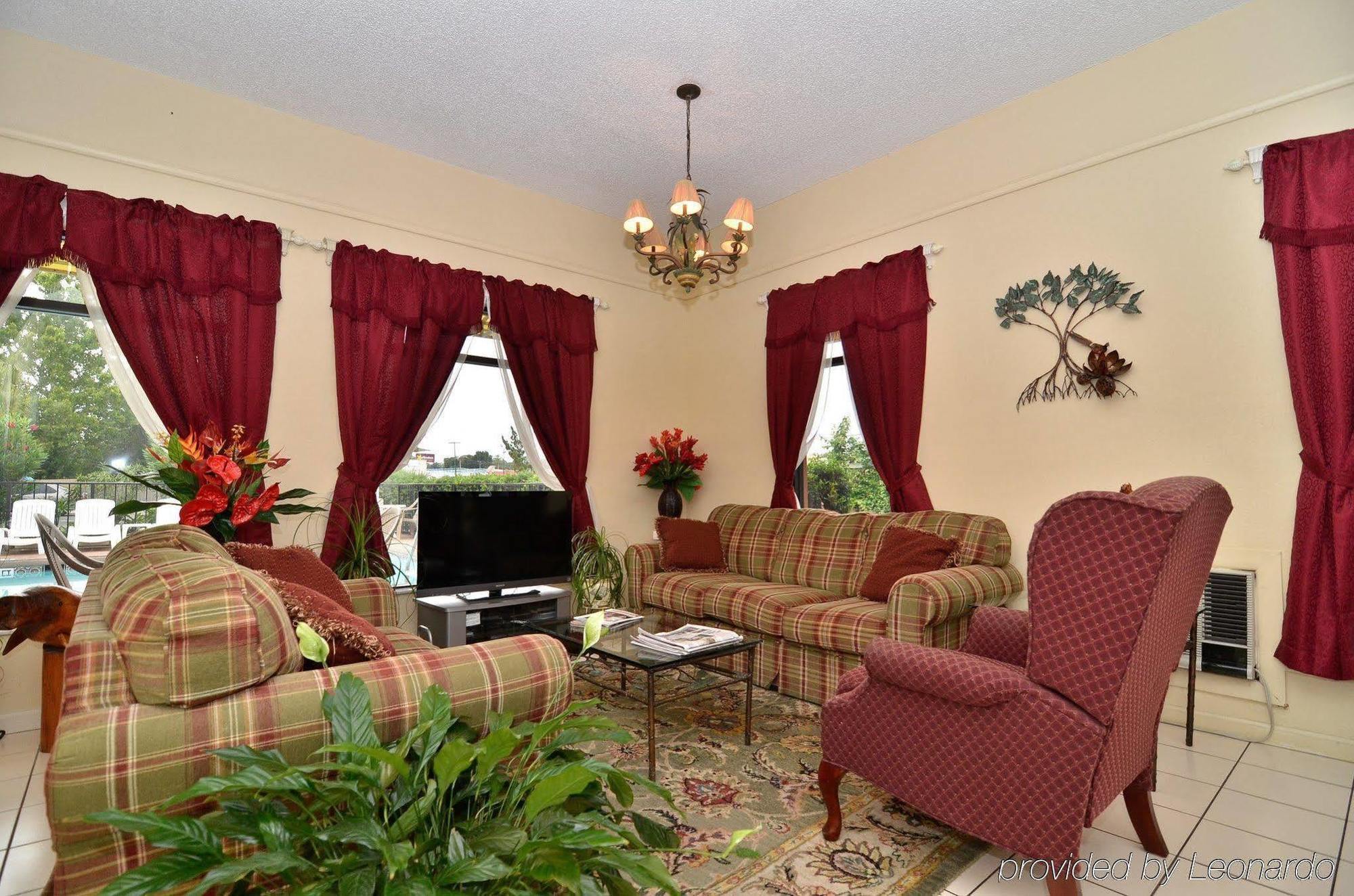צ'יפלנד Quality Inn Near Manatee Springs State Park מראה פנימי תמונה