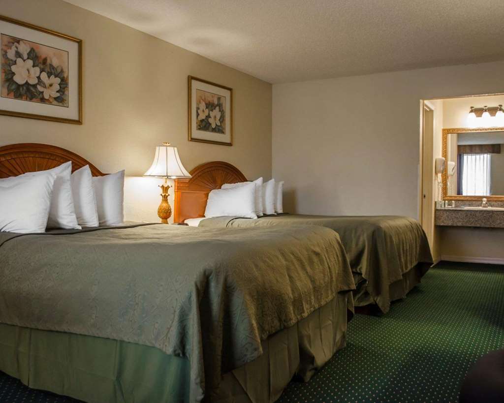 צ'יפלנד Quality Inn Near Manatee Springs State Park חדר תמונה